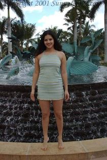 Amy Villainous Sideboob
