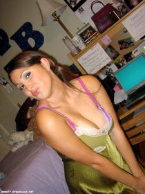 Phoebe Price at spydinl